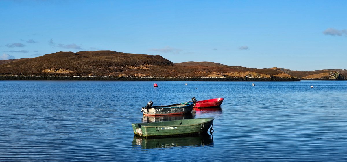 A lovely start to the day. A few more days like this would be lovely. #Crossbost ##LochLeurbost #NorthLochs #IsleofLewis #WesternIsles #OuterHebrides