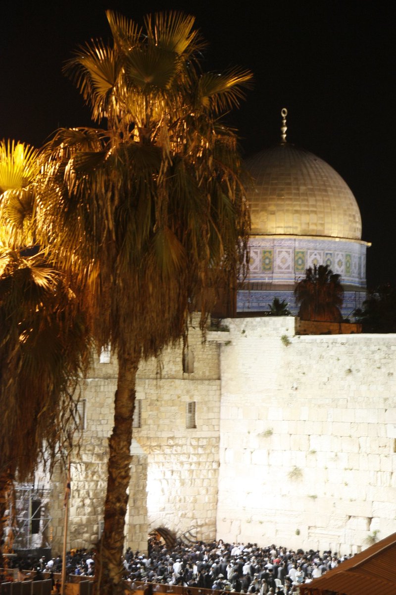 2014 in Israel. Klagemauer und Felsendom in der Nacht.