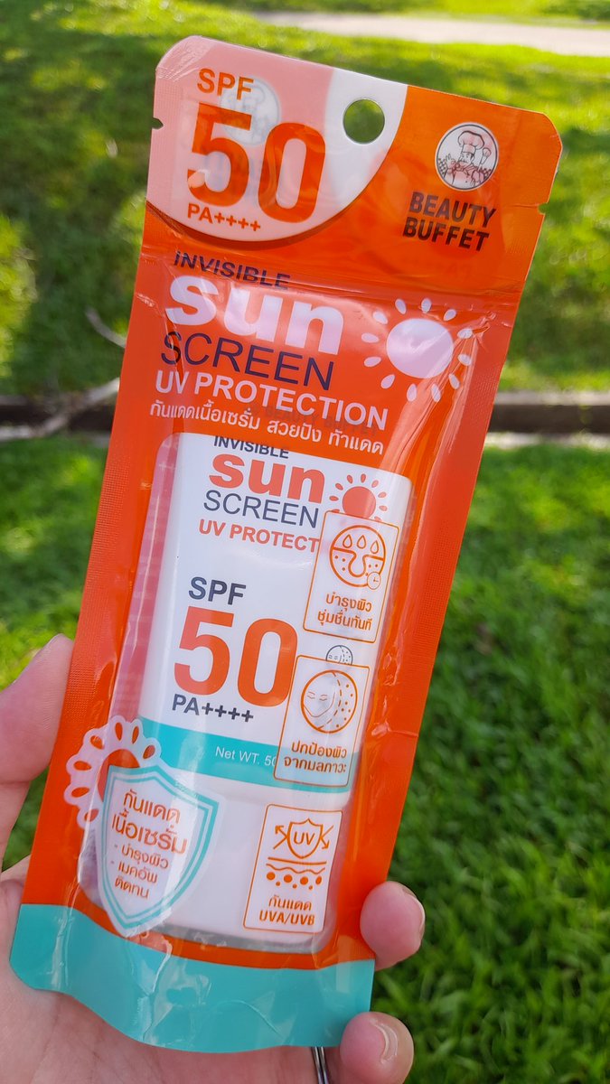 Finally got my sunscreen 😌😌 Excited to try, eventhough I've just notice that it has aloevera as one of the ingredients 😬 but since its way down on the list, hopefully the percentage is low enough to not irritate me 😃😃