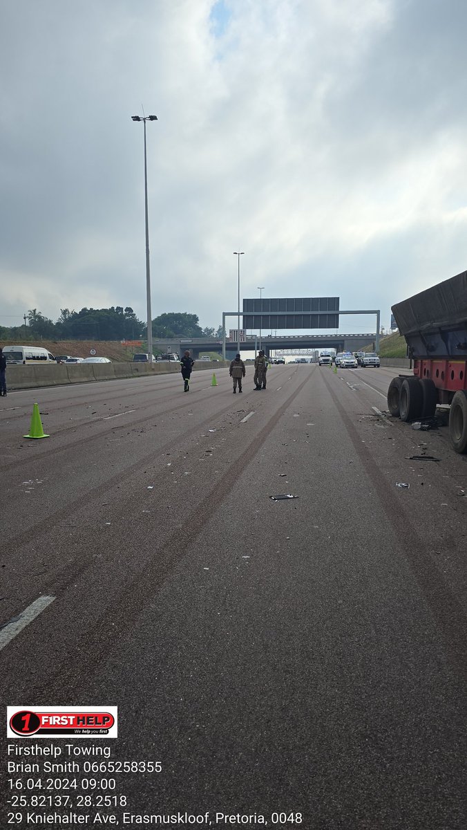 Pretoria - N1 South (Latest): #FatalCrash ROAD CLOSED - HEAVY DELAYS via @FIRSTHELP_FRT