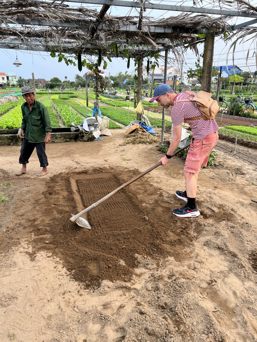 halong_vietnam_'s tweet image. 🌿 Experiencing the timeless charm of Hoi An while diving into the rich agricultural traditions. 🌾
Website: travelauthenticasia.com
halongvietnamtours.com
#travelauthenticasia #southeastasiatrip #beautifuldestinations 
#HoiAnHarmony #FarmToTableExperience