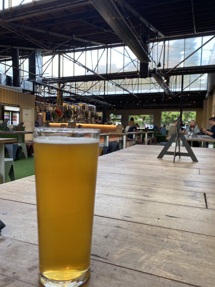 nrossett's tweet photo. Knock off beer at Du Cane Brewing #tassie #UpNorf https://t.co/1pPXIvMYYm