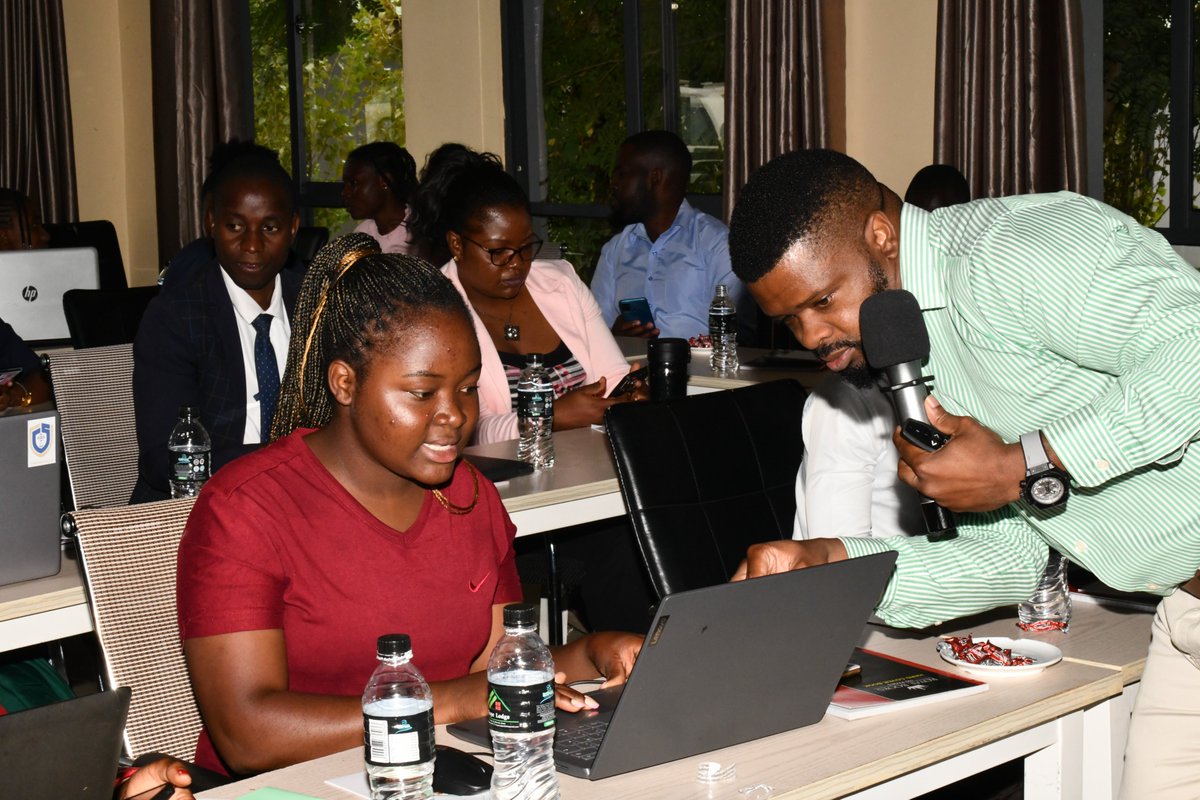 unwomenmalawi's tweet photo. Thanks to @IrlEmbMalawi , Malawian girls and young women are being equipped with key ICT skills in-

💻Coding
🔢Programming 
🤖Robotics

🇲🇼 Girls Can CODE
#FutureInnovators https://t.co/fTzADWQgBH
