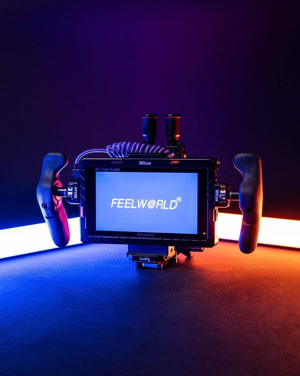 Compact director setup shared by @wars71
Monitor: #feelworldlut6e, 239.99 USD

#feelworld #feelworldmonitor #directors #camerabag #directorlife #cameralens #cinerig #filmphoto #cine #behindthescene #cameraoperator #filmcamera #filmmaker