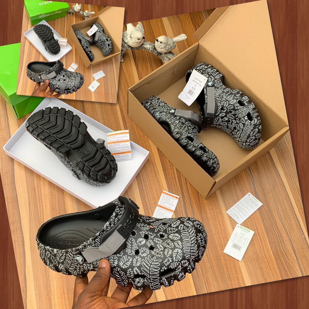 What’s Clara&crocs without crocs😁 You like what you see? Oya send in your orders 🛒🛒🛒 Price: 24,000 ☑️