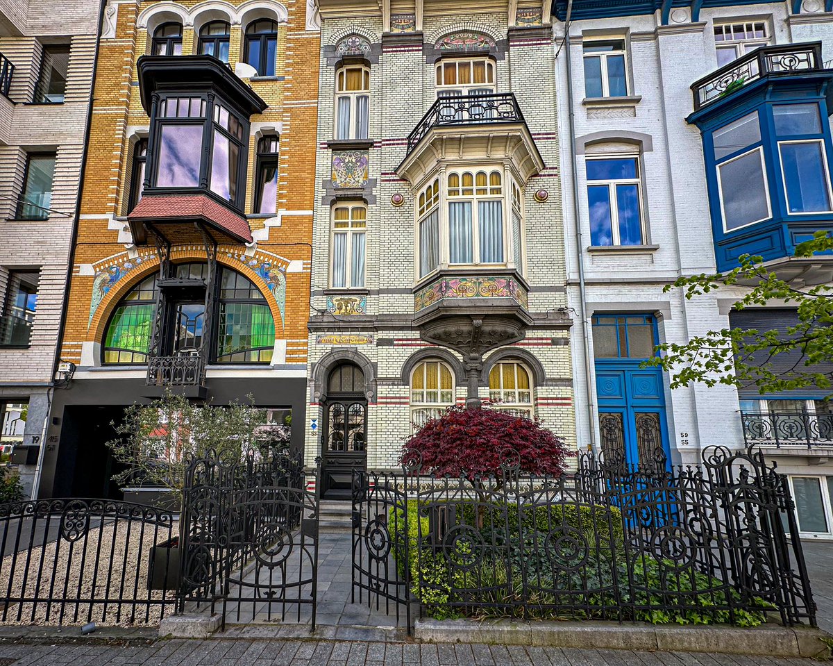 Wonderful gate and fine facades: Ghent, Belgium @LoveOfGates #lovegates #DailyDoor