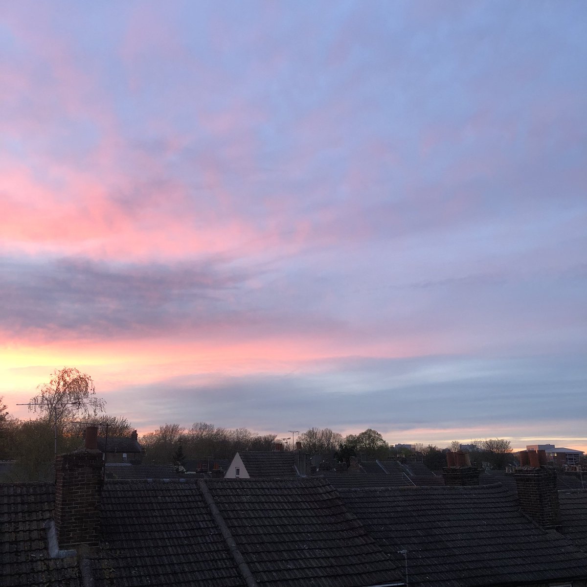 Embracing the beauty in the chaos of weird weather lately. 🌦️ #Nature’sDrama #SkySpectacle

#addressapartments #apartments #address #apartmentsforrent #apartmenttherapy #luxuryapartments #hotel #selfcatering #airbnb #torent #grain #medway #kent #neuconnect #uk #germany #energy