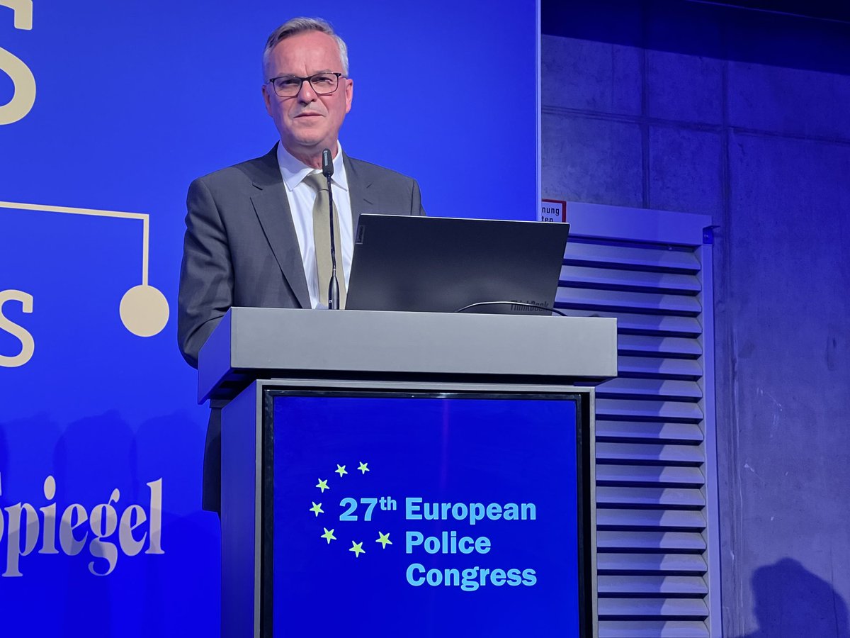 Uwe Proll tweet media