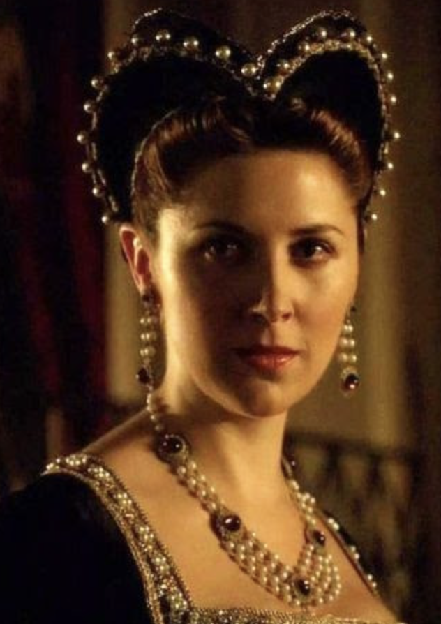 Edward Seymour's wife Anne Stanhope - Duchess of #Somerset - died #OTD in #Tudor times (1587); the actress Emma Hamilton portrayed her in the Tudors TV show (pictured) #History