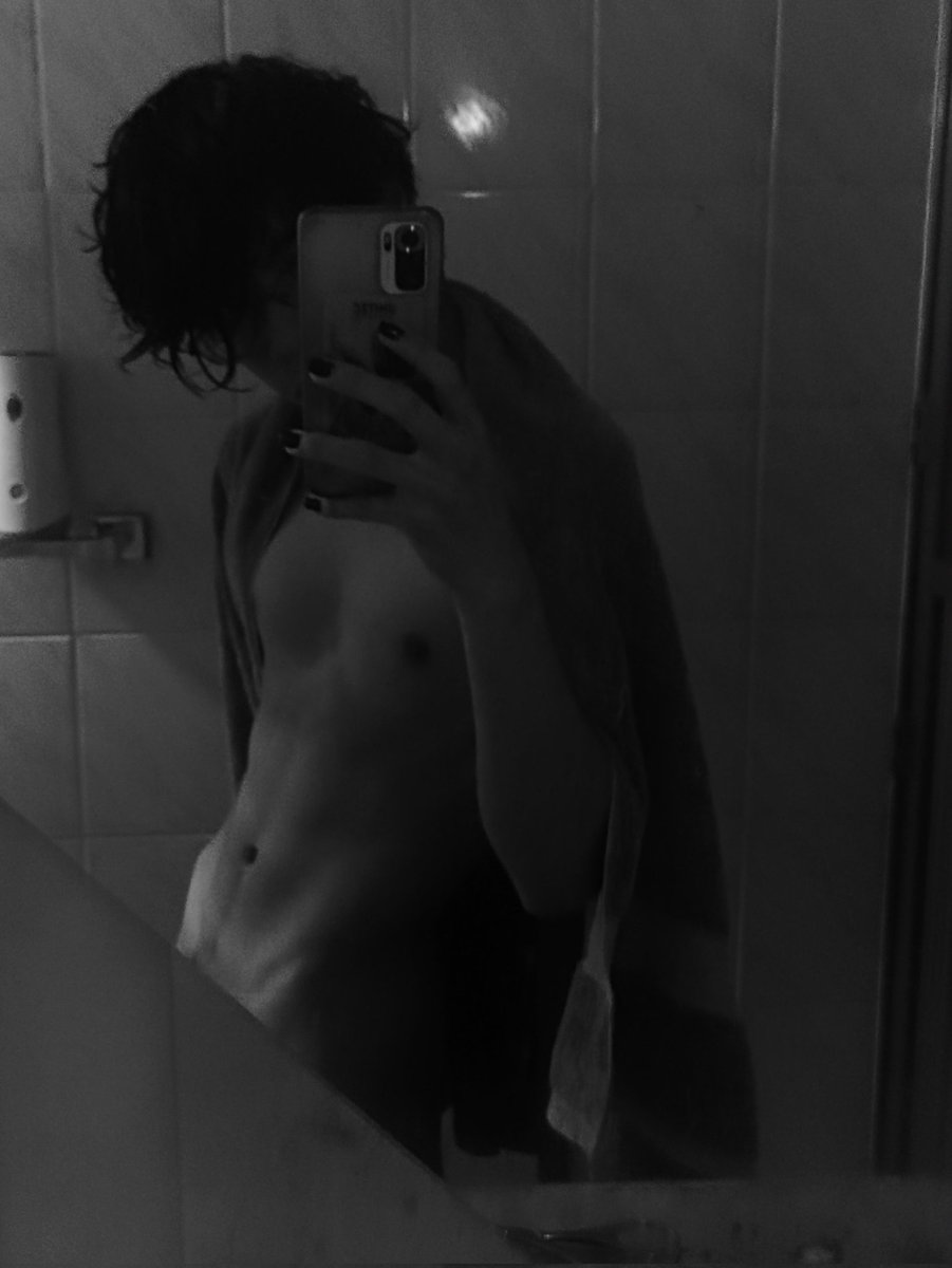 Passive_Boy69's tweet photo. Ojalá tener con quien cojer en la mañana https://t.co/Q7xbtvVtnX