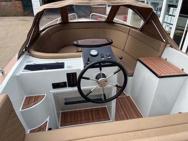 Marine Tech tweet media
