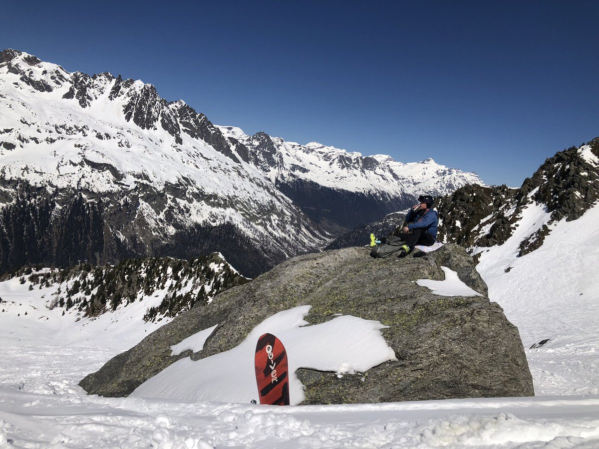 Rubbastuff's tweet photo. Picnic on the rocks.
👇
https://t.co/mIGl2lWuVc
♻️🇬🇧
#springski #melting #mountains #sitmat #picnicforone #picnic #picnicwithaview #mountains #moubtaindays #ski #snow #snowboard https://t.co/W7dVsaVnRf