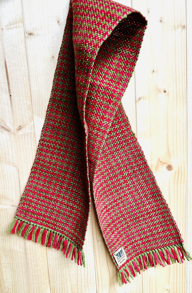 Neckwarmers are ideal for changeable weather.

Handwoven in Falklands Merino or UK alpaca, these won’t irritate your skin, they are easy to store and you can pick your design and colours for no extra.

#neckwarmers #springwear #autumnwear #britishwool #giftideas