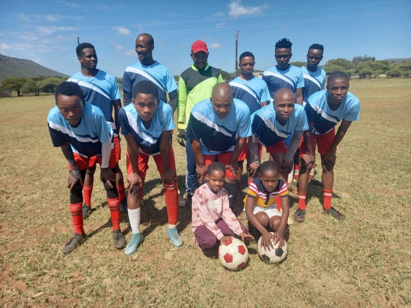 SANDF_ZA's tweet photo. READ || Joint Operational Headquarters North West || Sports Day.
https://t.co/iKpeNiziYR
Information by Captain Zwelethu Nkabinde and Photographs by Second Lieutenant M.C. Madlala.
#SANDF
#JoinOperationDivision https://t.co/4WERsL5v67