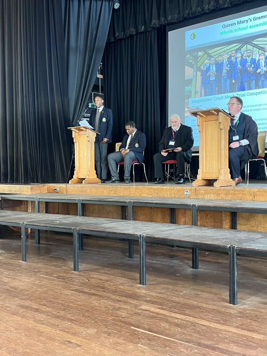 QMGS_Year_10 tweet media