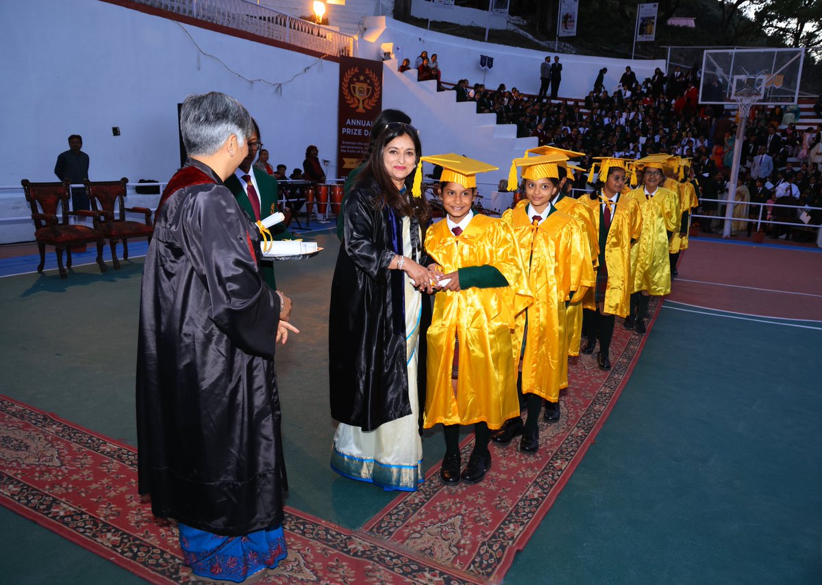 #PYPGraduationCeremony Stepping into a world of endless possibilities, armed with the knowledge, skills, and curiosity cultivated through our PYP journey. Congratulations, graduates! #pyp #ibschool #ibcontinuumschool #girlsboardingschool #misindia #mussoorieinternationalschool