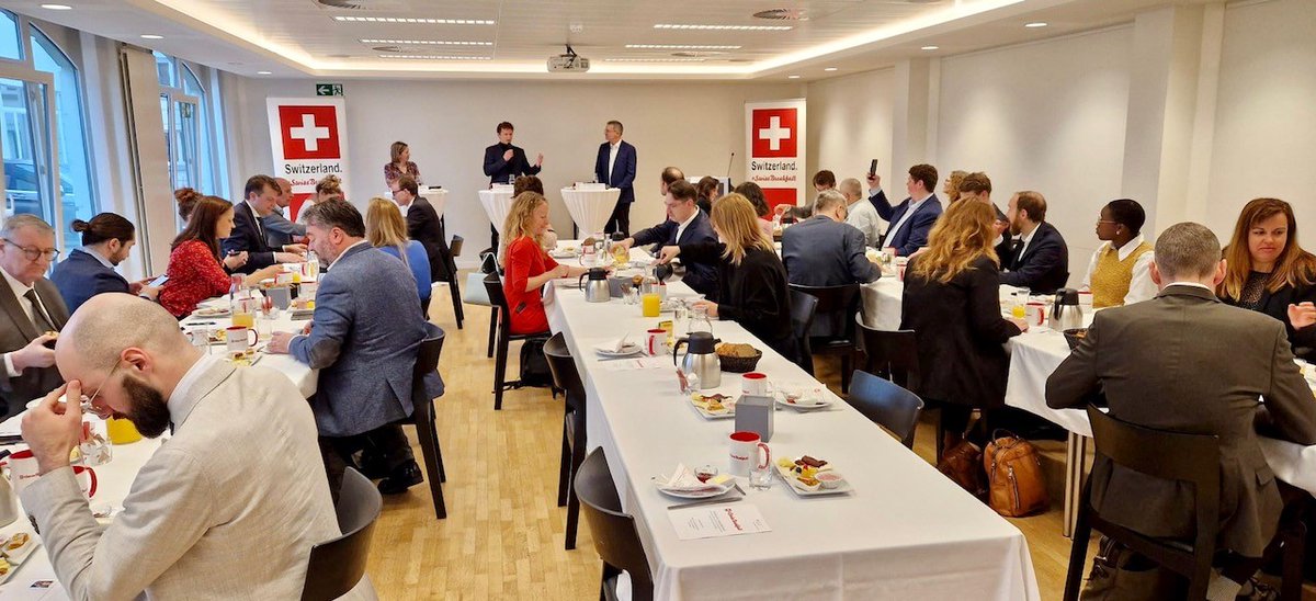 SwissmissionEU's tweet photo. Alina-Stefania Ujupan, HoU #neweuropeanbauhaus @EU_ScienceHub & Dr. Peter Richner, Deputy Director @Empa_CH at today's #SwissBreakfast on the future of buildings, how to foster innovation & how buildings can effectively contribute to the #sustainability goals.
#SwissEUrelations https://t.co/k4BmwUmFUu