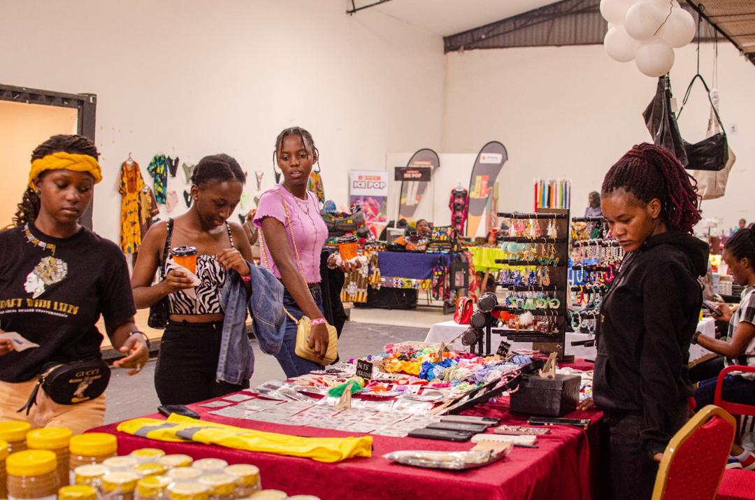 philbertniwae's tweet photo. It's the #QuonnectMarketDay coming bac this April https://t.co/Vkl9TWF9Ly