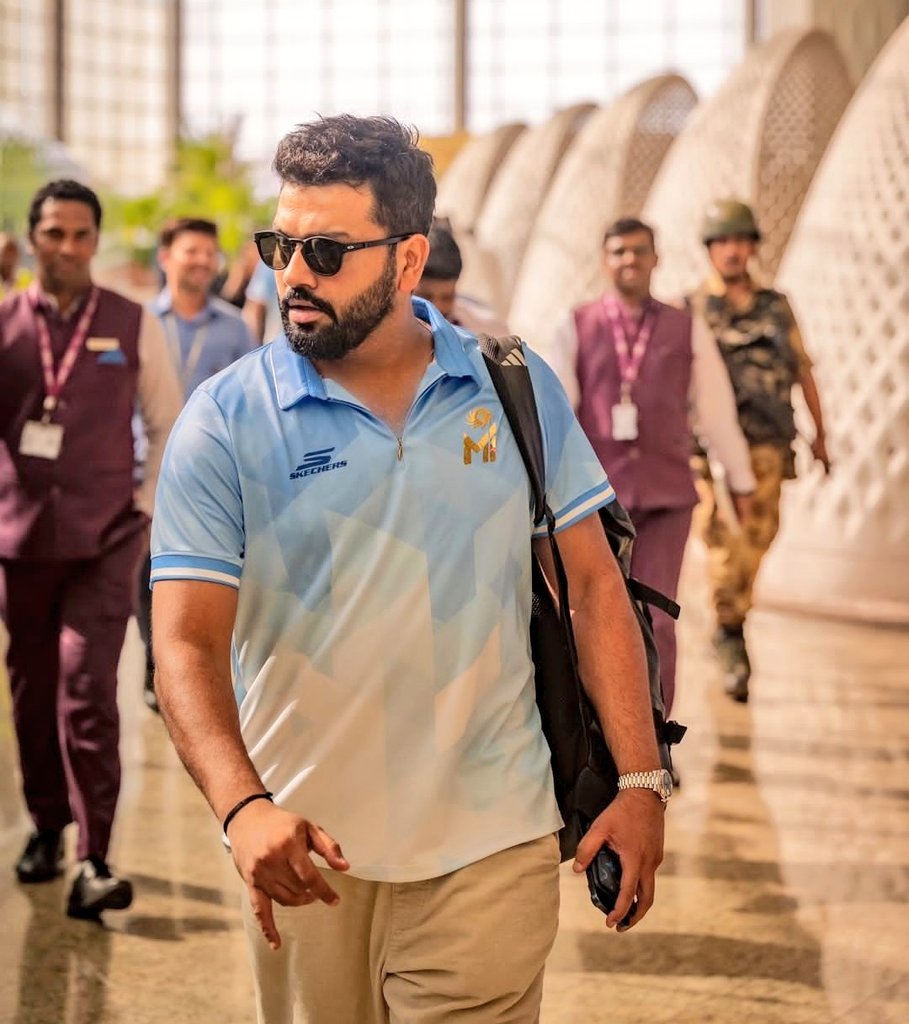 Latest pic of Captain Rohit Sharma ❤️

Most handsome cricketer ever 🥵