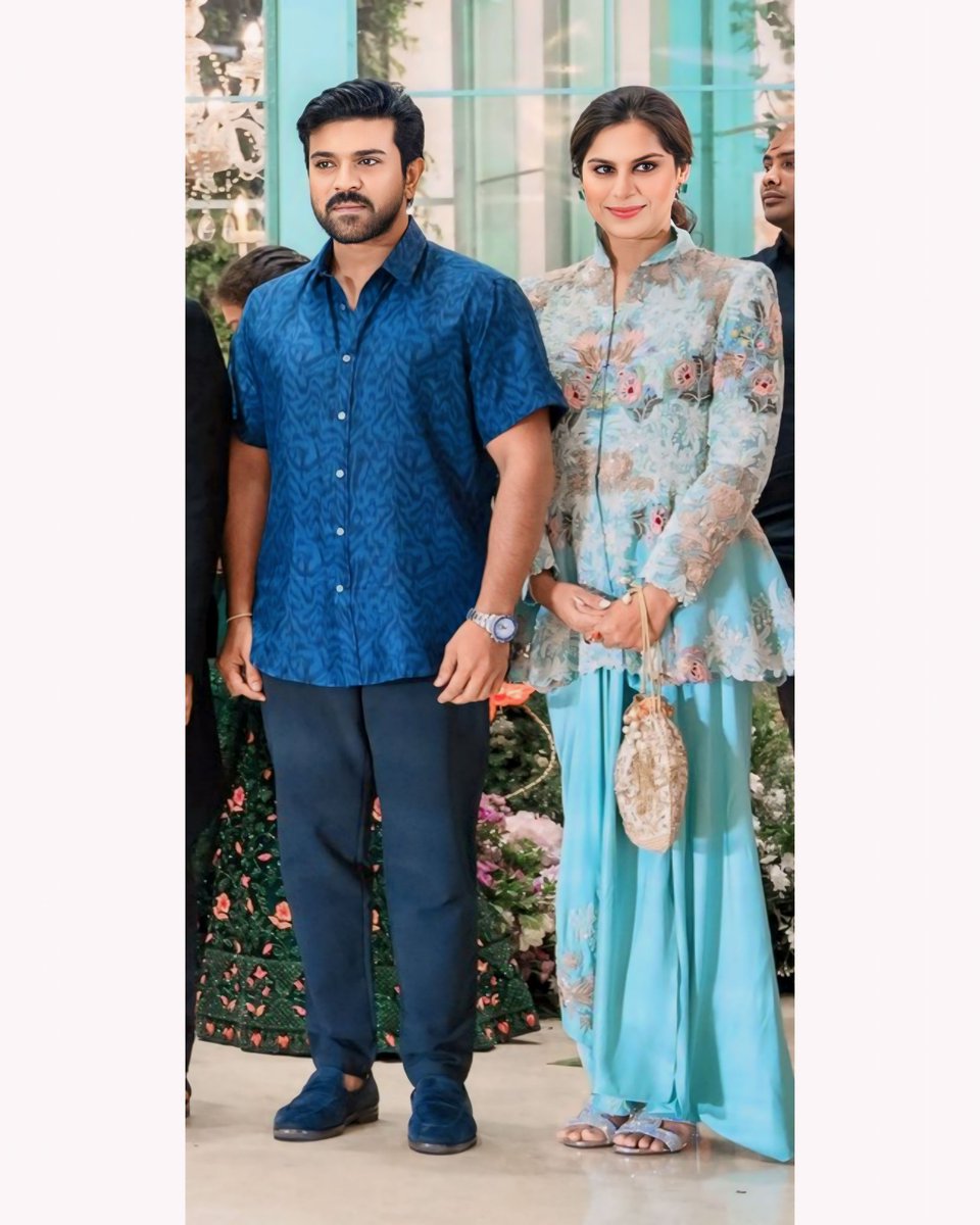 ఏమైనా ఉన్నావా అన్న 🥰🥰....haaa cuteness tho 😉😉❤️❤️ @AlwaysRamCharan 🤩 camera akkada ledu anna 😊