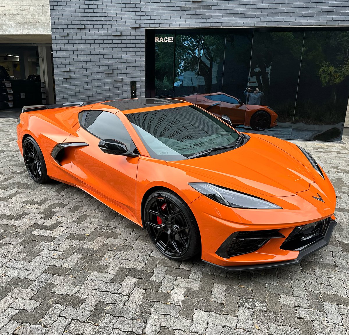 Another C8 Corvette has arrived in South Africa.

This one is finished in Amplify Orange Tintcoat and has been fitted with Vossen wheels and some tinting done by @RACE1SA