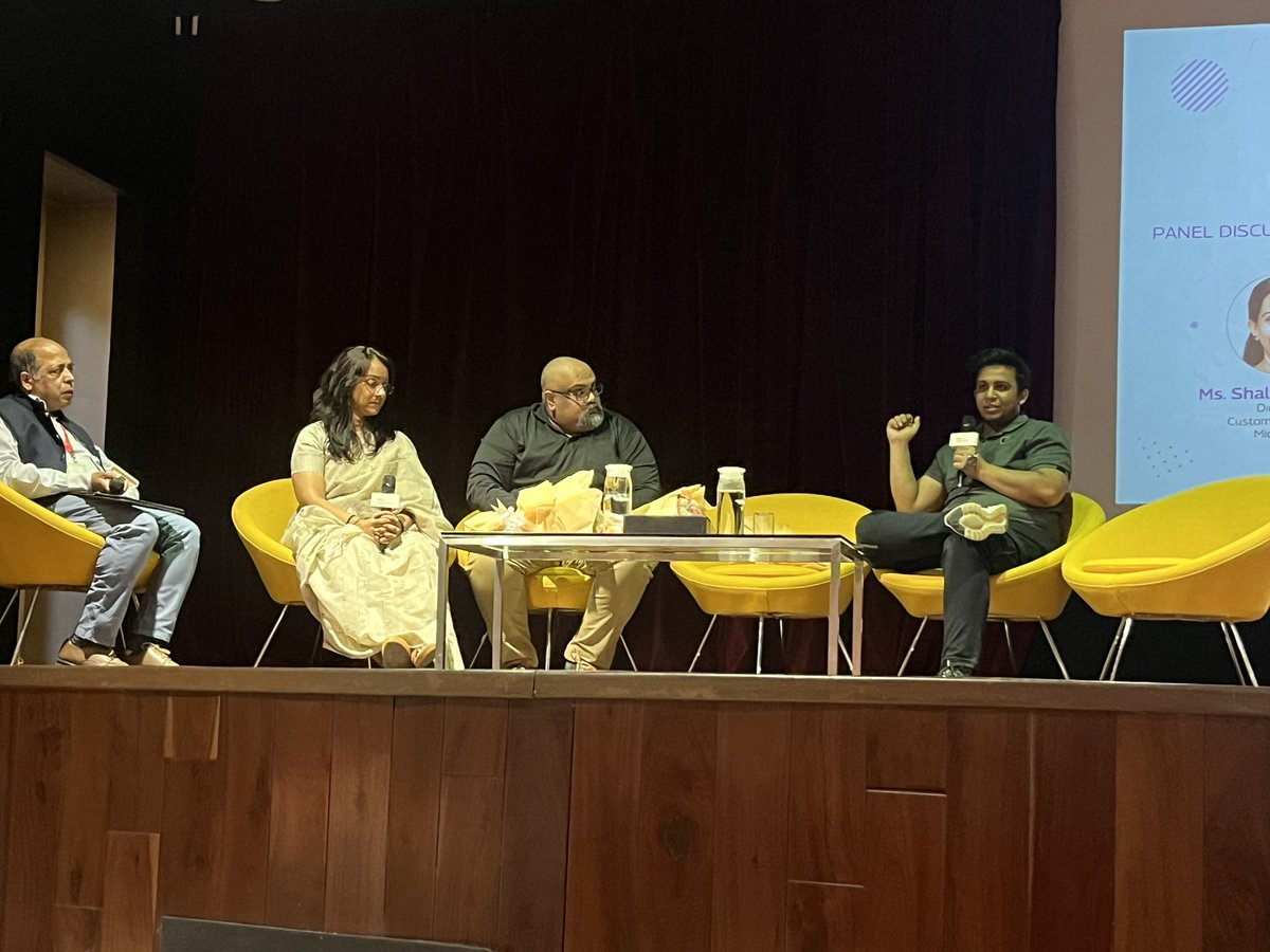 nickmalhotra's tweet photo. On the world quantum day , talking to some of the best of the best where we discuss hardware , quantum computing and simulation to top it all @AdityaBoson @ShalakaVerma @prof Sai @Shreenivasch https://t.co/UygY6f8i5H