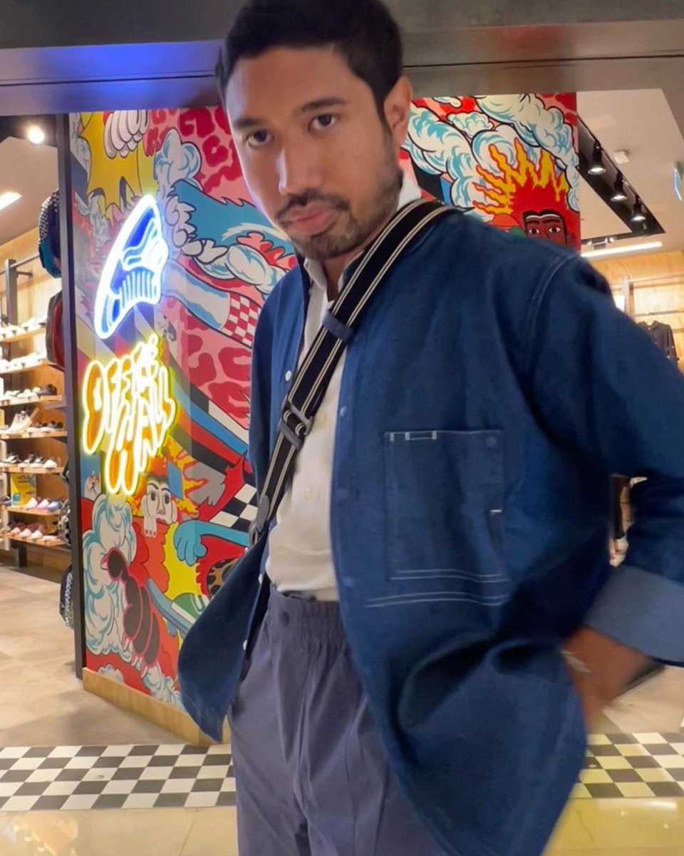 ᅠ
ᅠᅠ
Outfit of the Day they said.
ᅠ
ᅠ