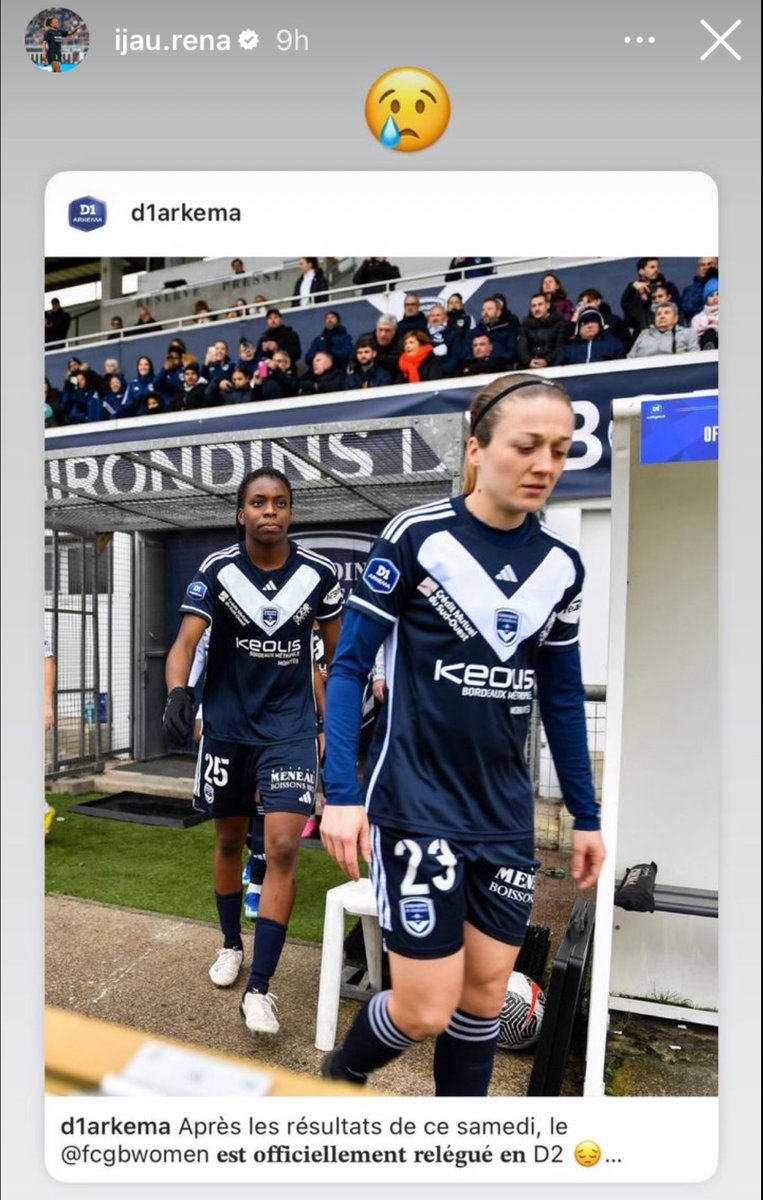 Les anciennes des @FCGBWomen attristées par la relégation des Girondines en deuxième division la saison prochaine 😢 Merci de penser à nous supporters, au staff et à nos joueuses les filles 💙🤍 📸 Stories Instagram de @Gooomes9 @JulieThibaud Vanessa Gilles et Inès Jaurena