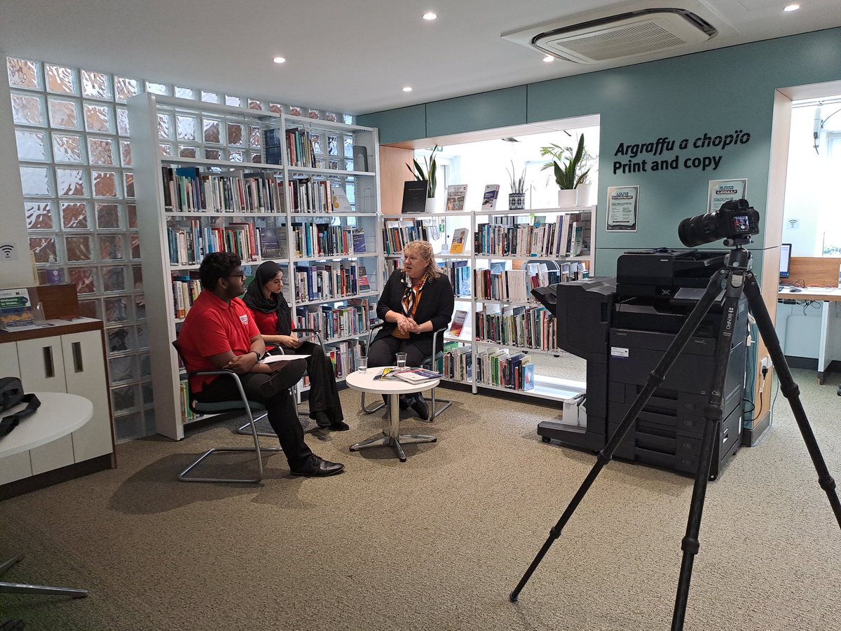 RCN Cadets Imeth and Aamnah from @FitzalanHigh interviewed Helen Whyley, Executive Director, RCN Wales, at Ty Maeth yesterday for @HEIW_NHS. The interview will be shared on social media for #InternationalNursesDay (12 May).