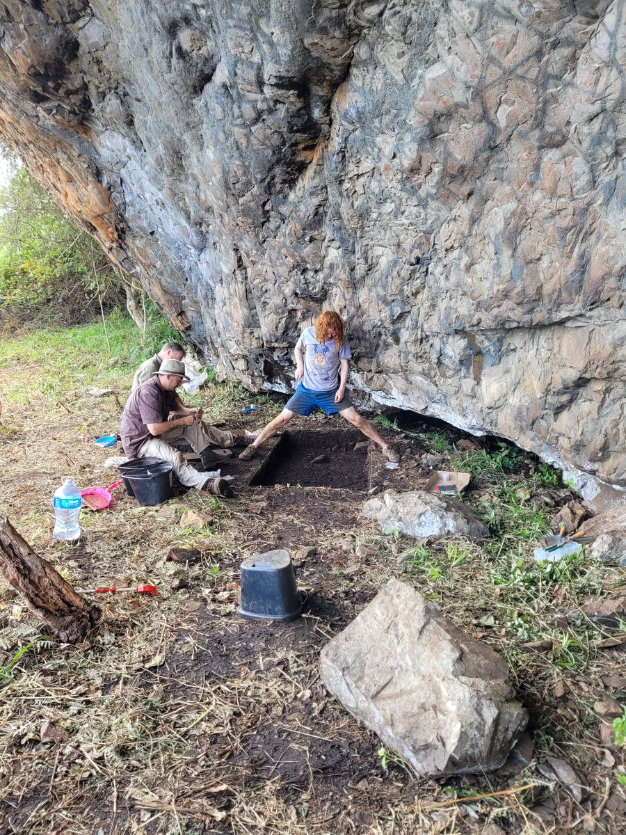 gregorDbader's tweet photo. #MutiMuti rock shelter is maybe the most difficult to access site I've ever worked at...but also the one with the most spectacular view #Eswatini, #IronAge, #LSA. @JorgLinstadter @dai_weltweit @geobiodiversity https://t.co/BQXR7K0Ycf