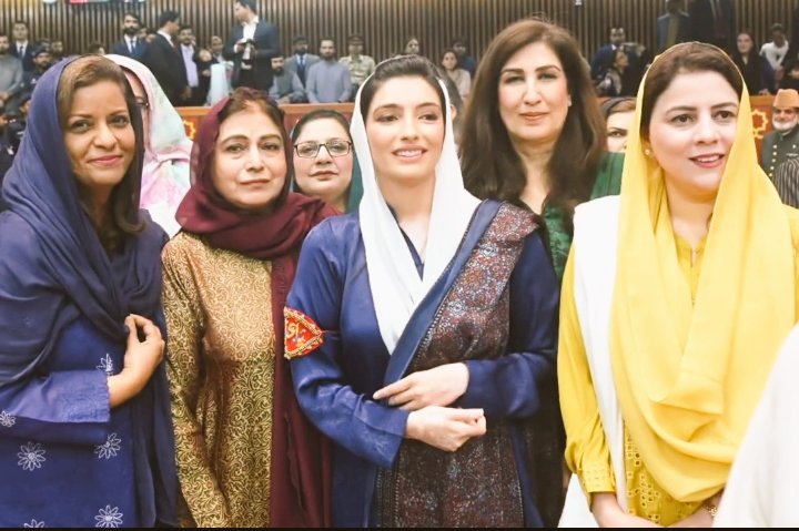 PPP Central Leader MNA Dr @ShahNafisa & MNA @NazBaloch_&MNA @SyedaShehlaRaza taking Oath Ceremony Bibi @AseefaBZ National Assembly Islamabad. Congrats🎉 to Bibi Aseefa bhutto Zardari @BBhuttoZardari @AseefaBZ