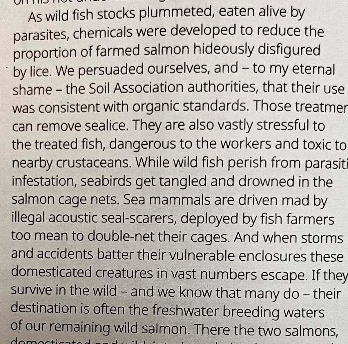 ‘It is indeed difficult to get a man to understand something when his salary depends on his not understanding it…My part in this fills me with shame.’ Grim, brave, urgent column on the catastrophe of 🏴󠁧󠁢󠁳󠁣󠁴󠁿salmon-farming by @HughRaven in new @britwildlife 🐟💔🙏 @SoilAssociation