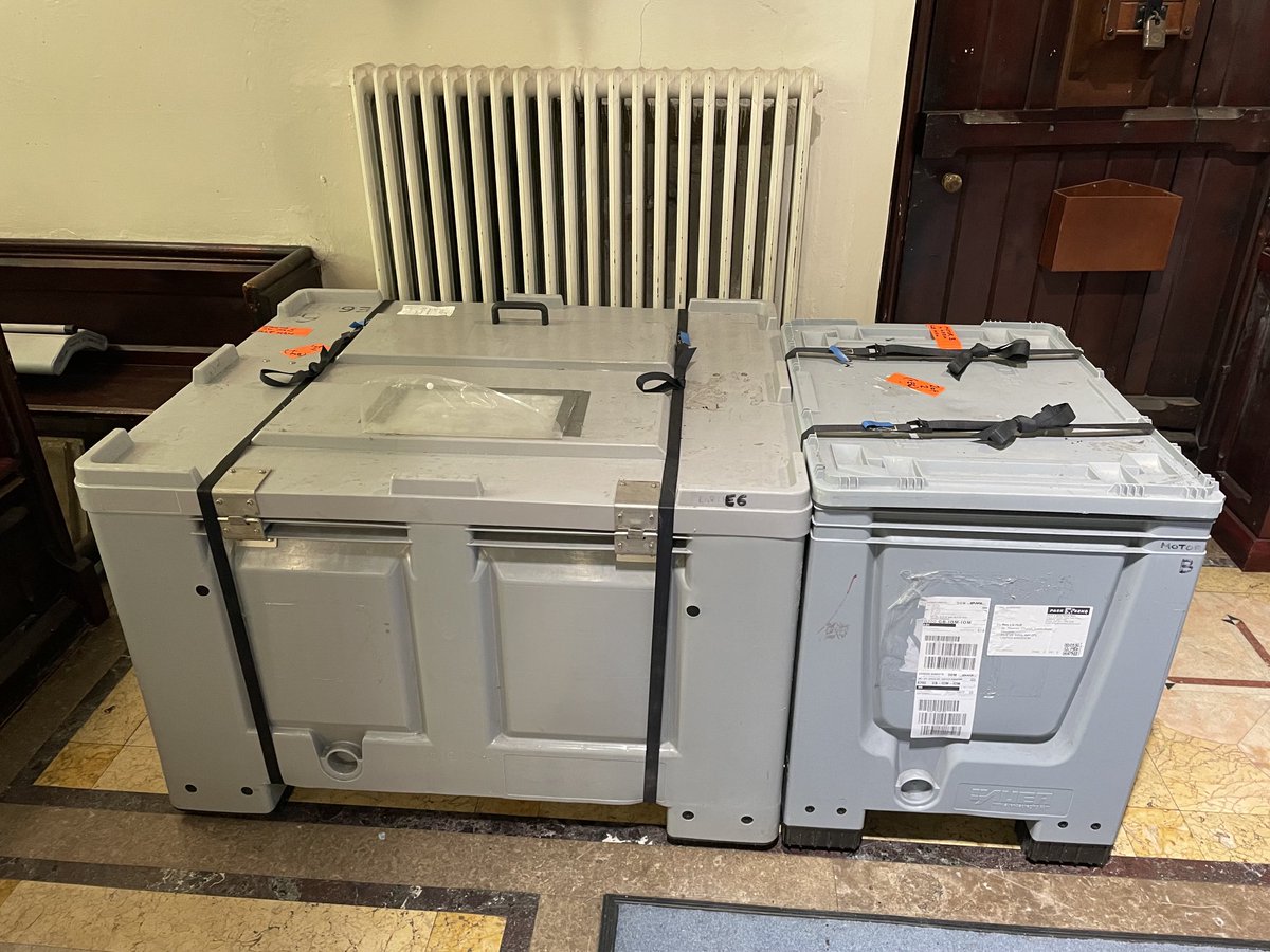 st_isle's tweet photo. Guess what this is? Can’t wait to see what’s inside 🌍🌏🌎 https://t.co/3Sqk28IuH4