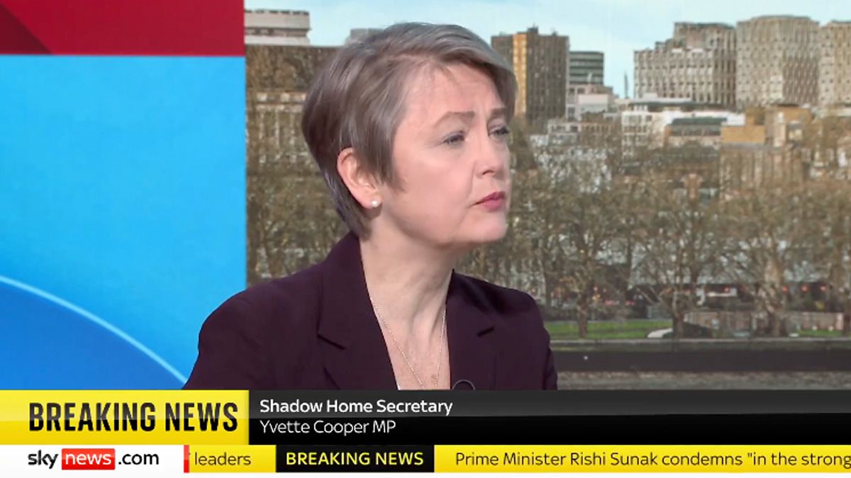 Cooper Says It’s “Perfectly Reasonable” for Starmer To Refuse To Read Rayner’s “Expert” Advice buff.ly/49BcR2n Because he will not be complicit when she goes down #Raynergate #Labour #bbcnews #skynews #ITVNews #GBNews #c4news #Politicslive #bbcpm