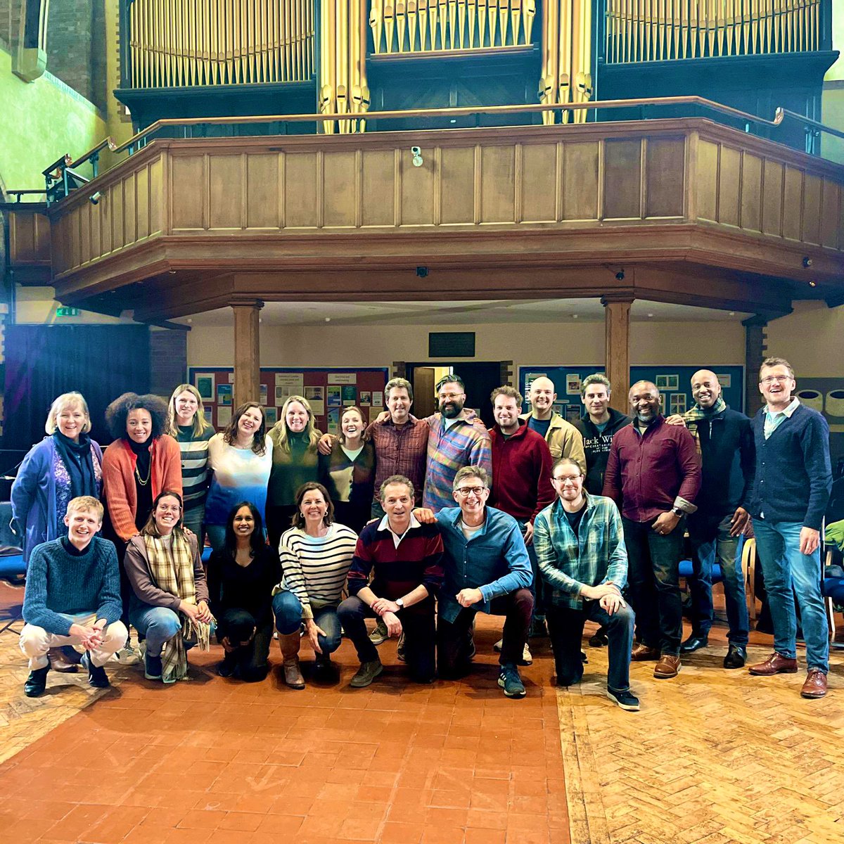 GraceLSDavidson's tweet photo. Lovely couple of days recording Christmas music with my @LDNVoices pals conducted by @benparrymusic for @JoForbesLE ‘s next album 💿 ‘winter light’ featuring new music by Joanna Forbes @ALEstrangeMusic @ForbesLEstrange & #harrylestrange 🎶💿🎼🎹🎙️#talentedfamily #jazzhands 🎄🎵 https://t.co/AJU4l2gZB5
