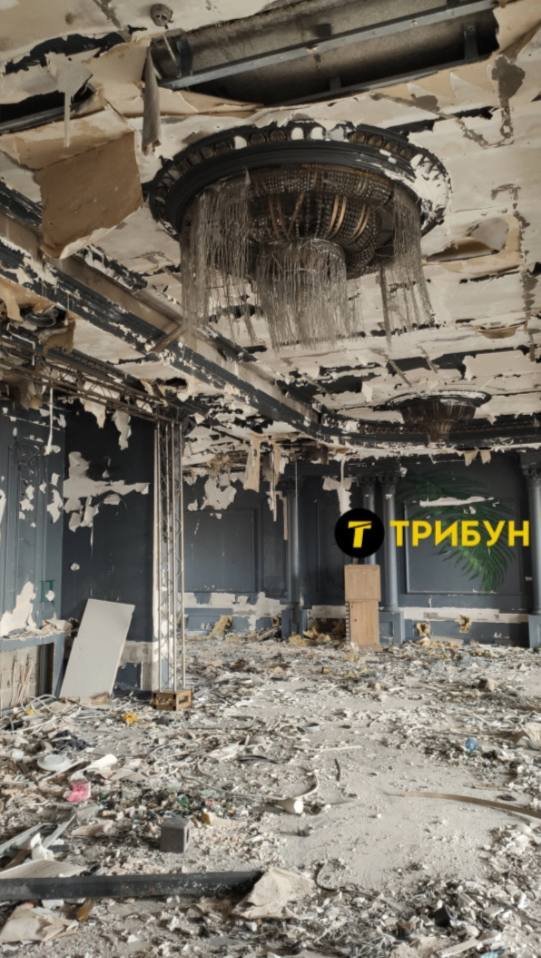 Destroyed restaurant in Sievierodonetsk

#russiaisaterroriststate #Ukraine #Luhanskoblast #WarinUkraine #StopRussia #UkraineWar #UkraineRussianWar #RussianUkraineWar #StandWithUkraine #RussianWarCrimes