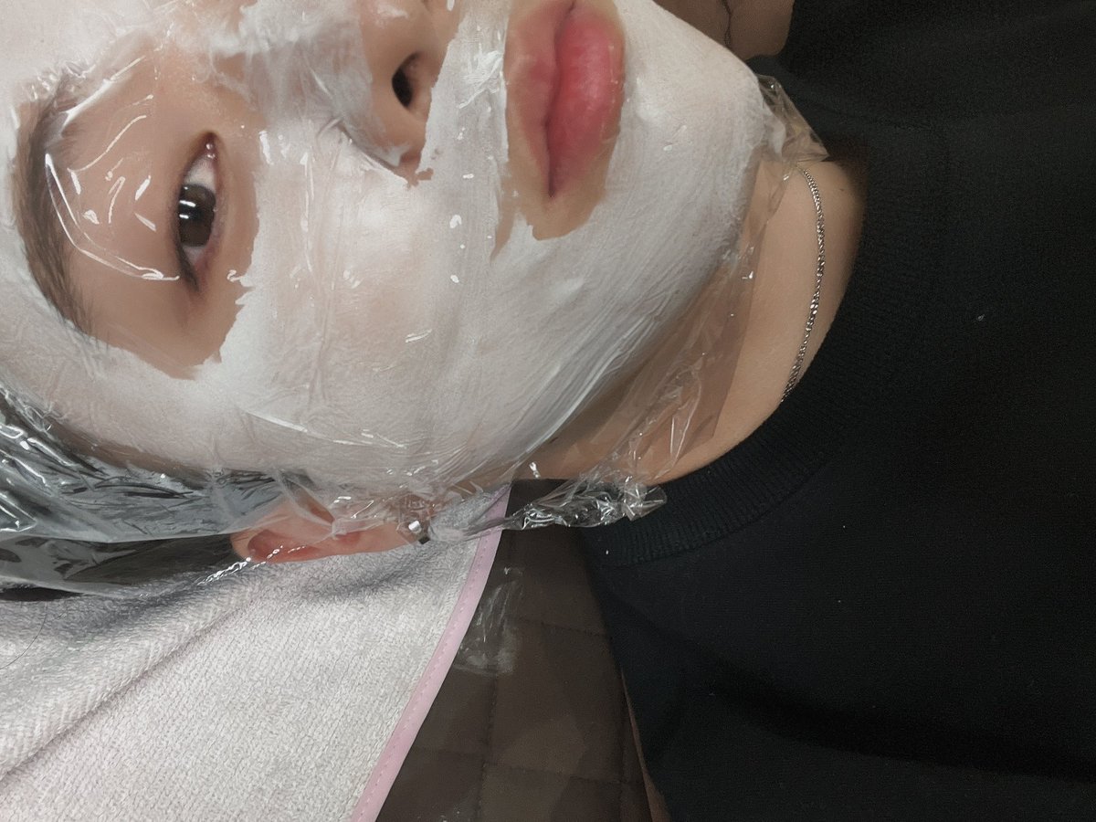 sj998715's tweet photo. 피부과 싫어요..아파요.. https://t.co/1N1uPzXVP3