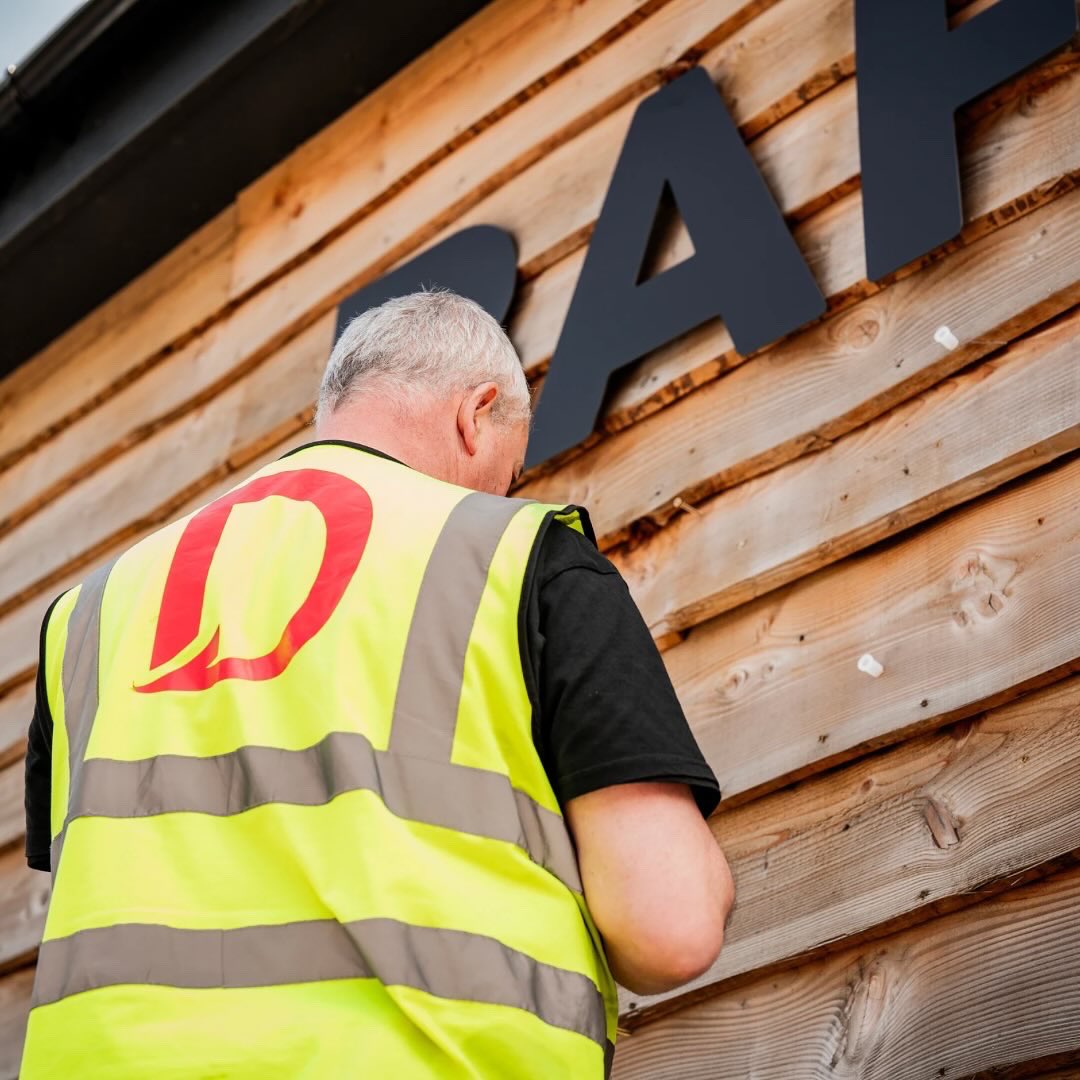 Dragon_Signs's tweet photo. We're thrilled with how Baffle Haus’ signage at 'The Cedars' turned out!🌟 

From the front signage to the neon cafe counter and fuel station lightbox, it's all about grabbing people’s attention👀 

Thanks to @AndySalts for capturing these great snaps📸 https://t.co/meWJQDBoNx