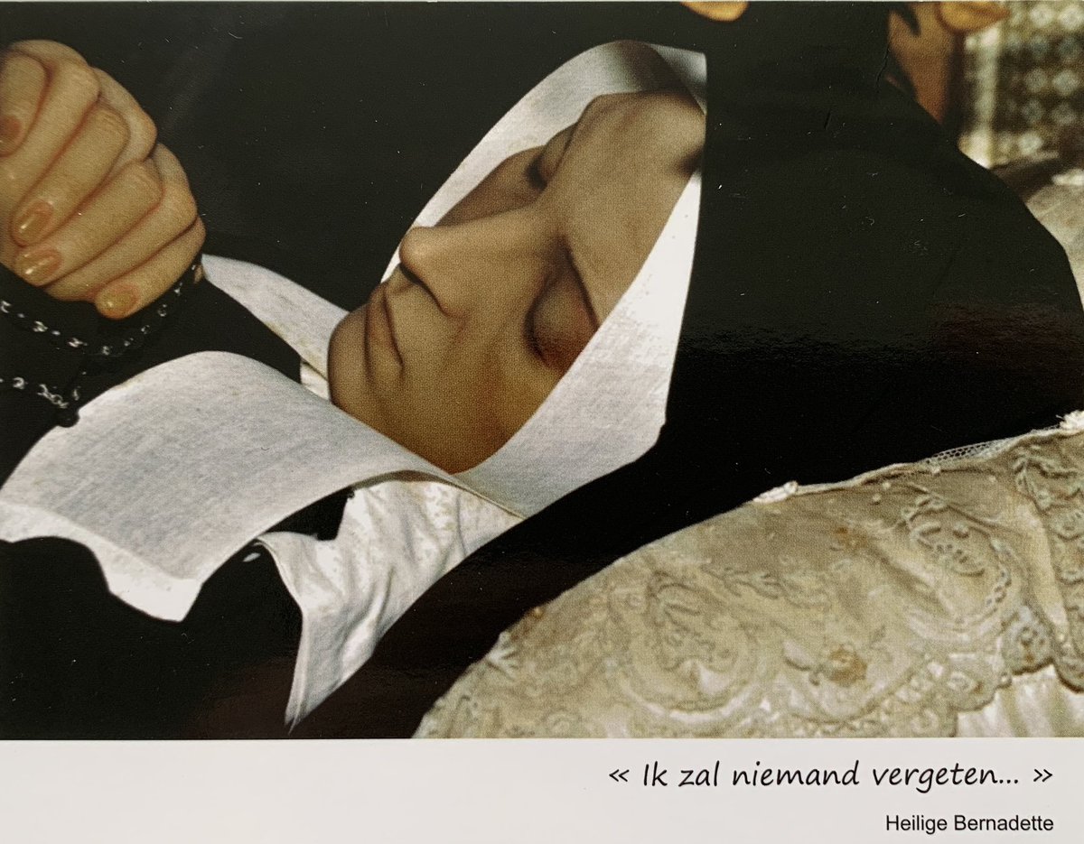 16 april: sterfdag van de H. Bernadette!✝️ Ook ik vergeet haar nooit!🙏🏼🕯️💖 #lourdes #nevers #reliekbernadette