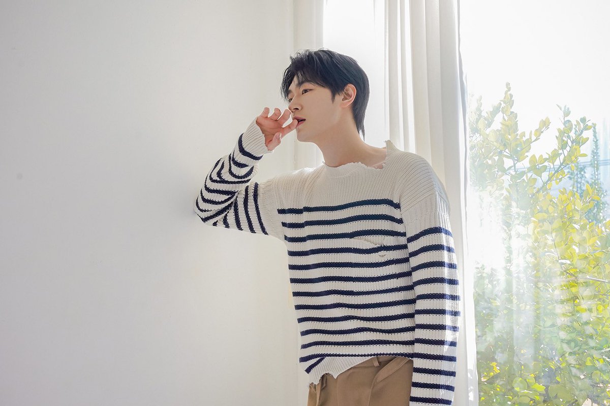 npio_official's tweet photo. [박서함]

서함 배우에게 사서함 관심 집중👀💛

🌼꽃과 함께 봄 알리러 온
서함 배우의 ‘SPOTLiGHT’ 화보 촬영 현장을
앤피오 네이버 포스트에서 공개합니다🌱

👉https://t.co/qjeXiJcqHZ

#박서함 #ParkSeoHam
#SPOTLiGHT #SPOTLiGHT聚光
#앤피오엔터테인먼트 #npio https://t.co/54jxb99cYn