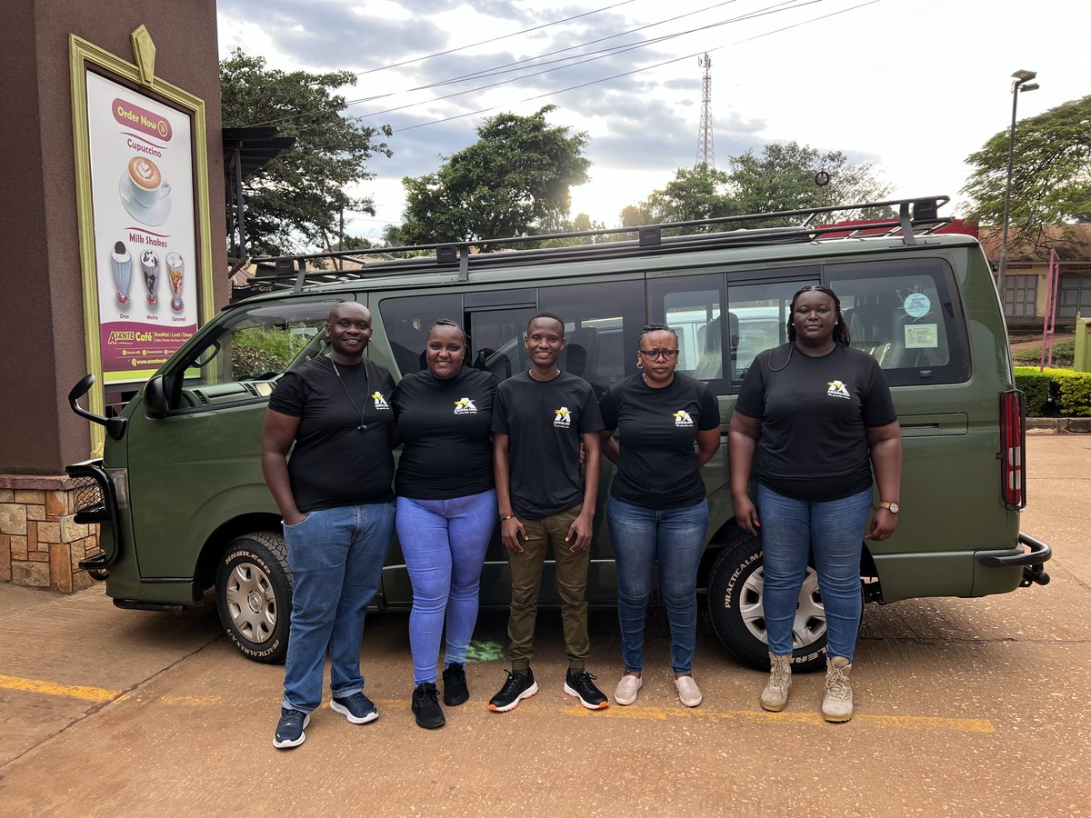 #TeamTuesday journey into the wild! 🛫 One-half of the #AerolinkTeam is on an internal familiarization trip, exploring the breathtaking landscapes and rich wildlife of the destinations we proudly connect you to in #Uganda.