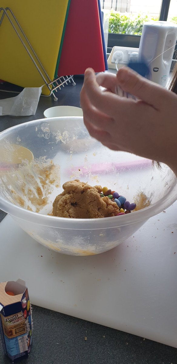 Open_Sight's tweet image. #OpenSight’s CYP Lead Sarah, joined @guidedogs at @ToynbeeSchool with 10 VI children cooking a scrumptious quiche &amp;amp; cookies. 🤤🍪 
 The #VisuallyImpaired #Children enjoyed learning practical cooking skills &amp;amp; eating the end products at the end!
   #School #Baking  #Eastleigh