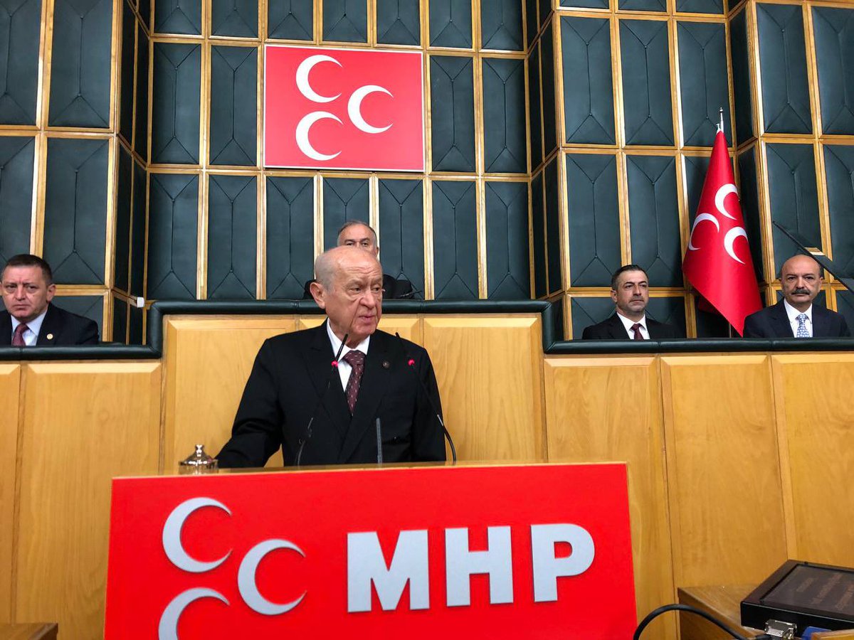 Türk siyaset yapısını taleplere göre yeniden ele almalı, yeni anayasa ile taçlandırmalıyız. Türk devrinde insanımızın mutlu olacağı dönemin kapılarını el birliği ile açmalıyız. Liderimiz Sayın Devlet Bahçeli