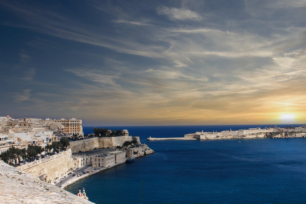 'Jewel of La Valletta: Grand Harbour's timeless beauty captivates all.' #picoftheday #photo #Valletta #Malta #Mediterraneo #exploremalta #photooftheday #landscapephotography #grandharbour