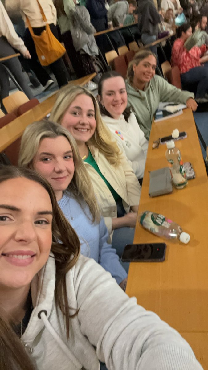 vickig1802's tweet photo. Last day on campus as a QUB student nurse 😢 Best 3 years I’ve made the best friends and grown in who I am! Just placement 9 to go! Staff nurse Grieve pending 👩🏻‍⚕️🩺🏥
@QUBSONM 
#studentnurse #qubsonm #management #staffnurse #lovingmyjourney https://t.co/DaZGc7DPo1