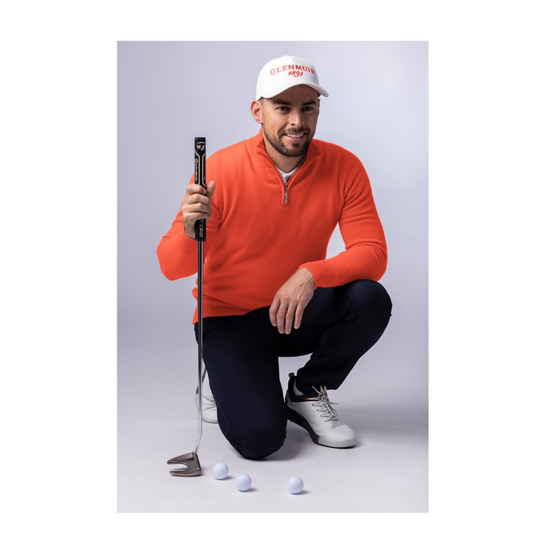 g.Eton fully fashioned golf sweater has all the elegance a seasoned golfer wants from his knitwear. Cotton is so breathable, it naturally helps regulate heat and moisture for your body. #Glenmuir