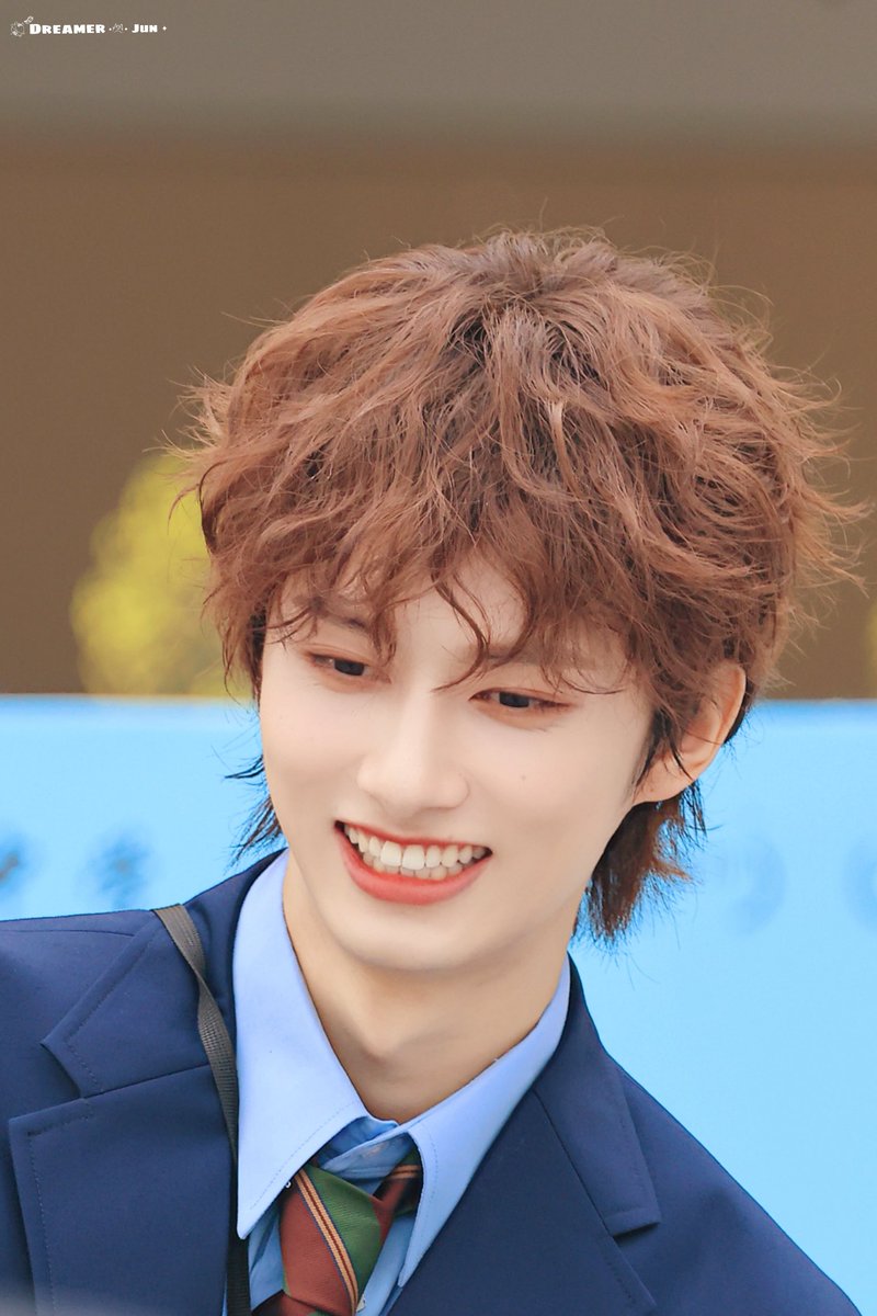 DreamerJun2's tweet photo. 240416
男高🥰
#JUN #준 #문준휘 #文俊辉 #ジュン #SEVENTEEN   #세븐틴 https://t.co/5gFywL8QmI