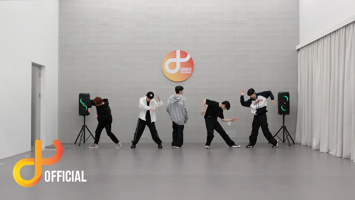 'Like a Movie' Dance Practice

👉 youtu.be/eQatU6-Bbvg

#DKZ #디케이지
#REBOOT #LikeaMovie