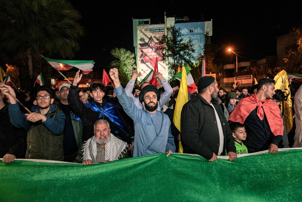 « L’attaque iranienne vise autant Israël que l’opposition interne au régime des mollahs ».La sociologue Azadeh Kian revient sur la stratégie du régime iranien visant autant à réaffirmer son statut de puissance régionale qu’à museler les dissidents à l’intérieur du pays @Mediapart
