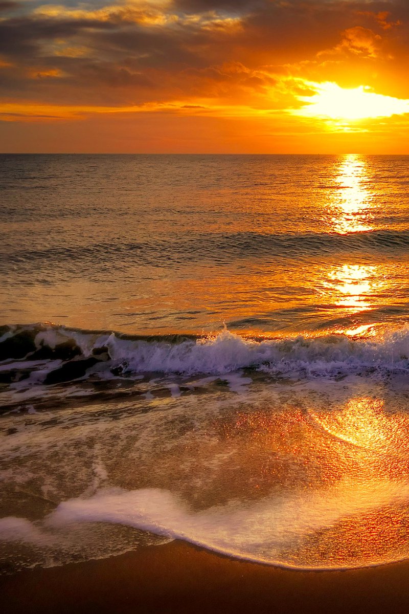keiishashort's tweet photo. #dawnbeach #dawn #beach https://t.co/XxFDoL2PiW